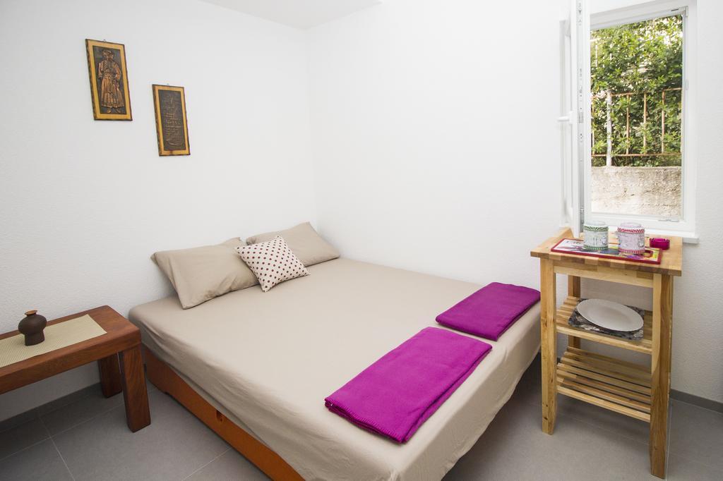 Stanicicke Apartments Baska Voda Luaran gambar